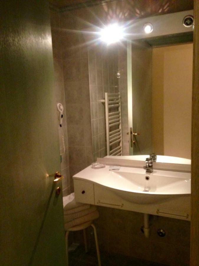 לאזיסה Hotel Casablanca מראה חיצוני תמונה