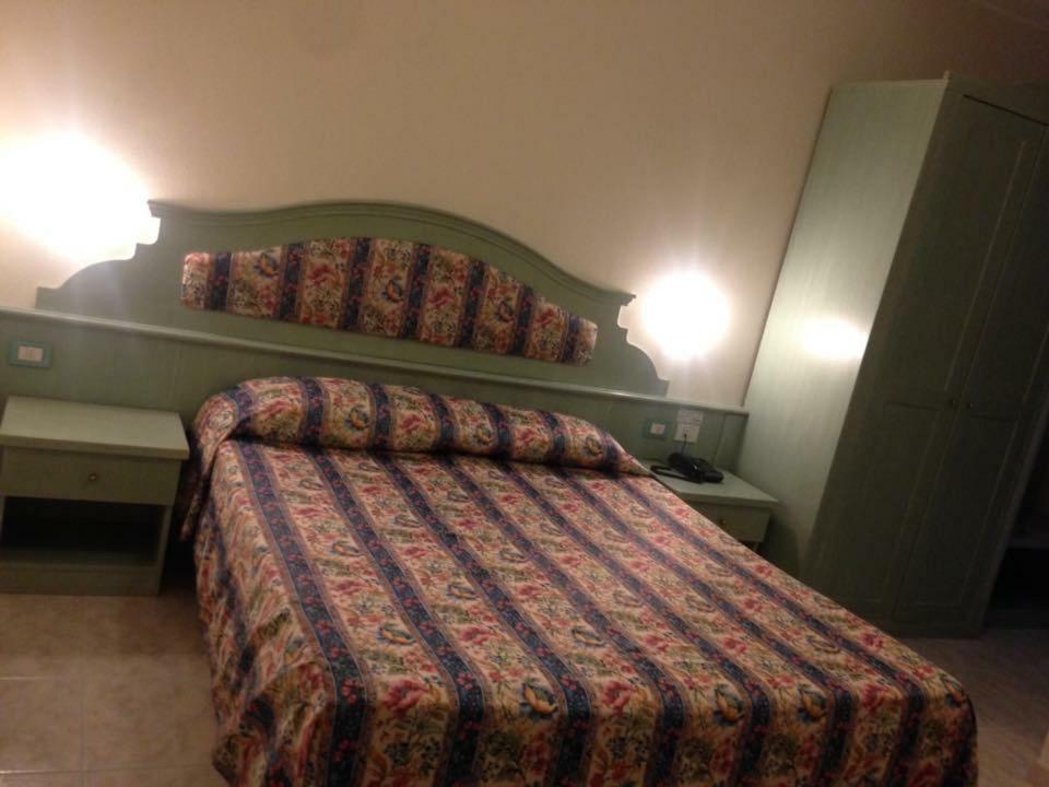 לאזיסה Hotel Casablanca מראה חיצוני תמונה